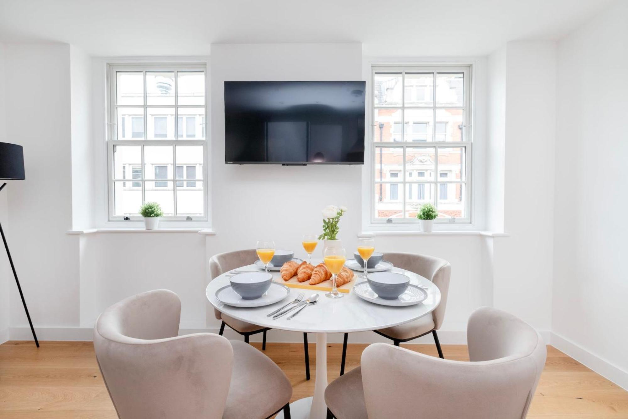Fitzrovia With Balcony - Cityapartmentstay London Eksteriør billede
